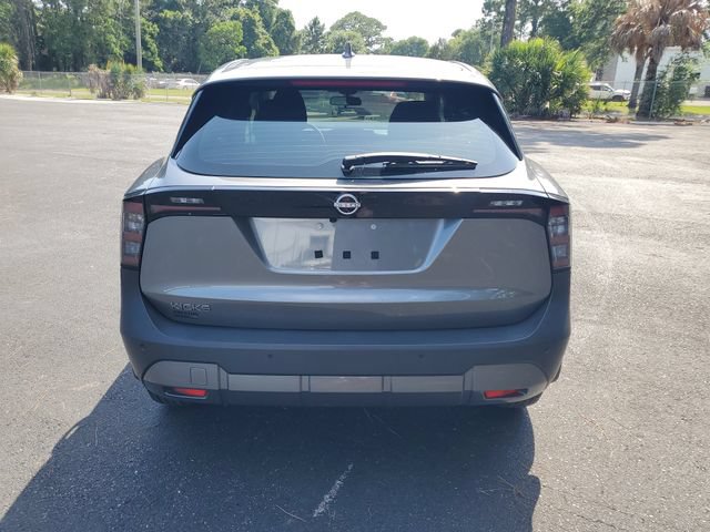 Used 2025 Nissan Kicks S FWD image 5