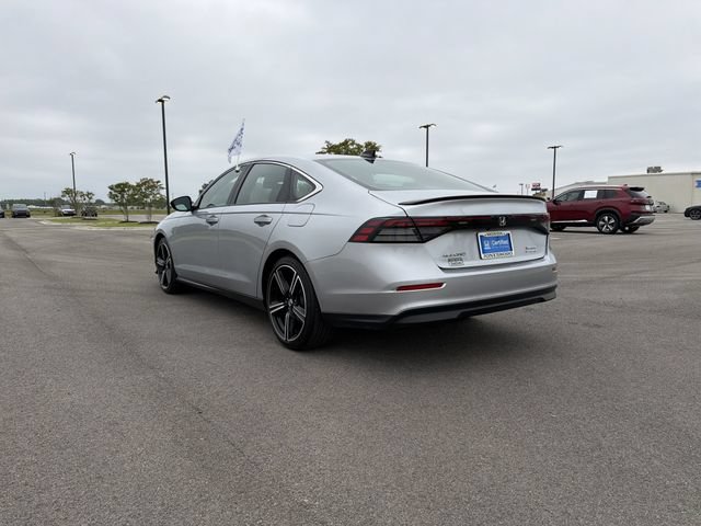 Used 2025 Honda Accord Sport image 3