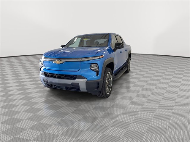Used 2025 Chevrolet Silverado EV LT w/ LT Premium Package image 5