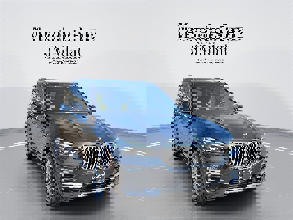 Used 2019 BMW X5 xDrive40i w/ Premium Package 2