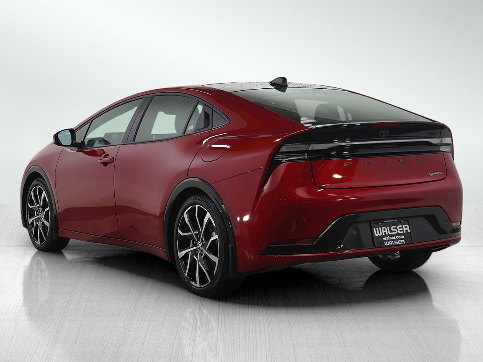 Used 2026 Toyota Prius Plug-In Hybrid image 5