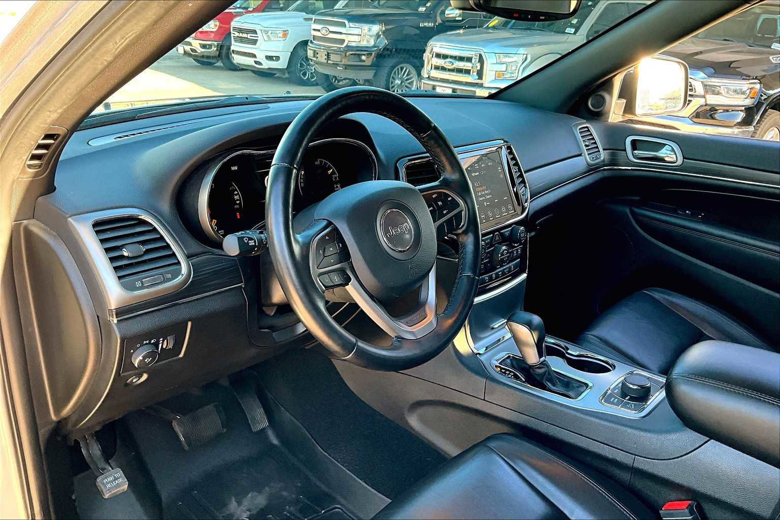 Used 2021 Jeep Grand Cherokee Limited image 21