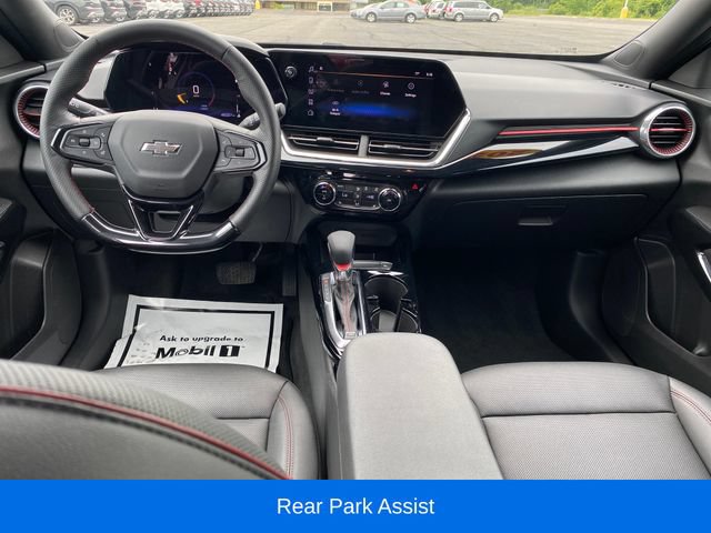 Used 2025 Chevrolet Trax RS w/ Driver Confidence Package FWD image 5
