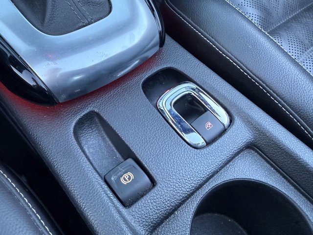 Used 2018 Buick Cascada Premium image 24