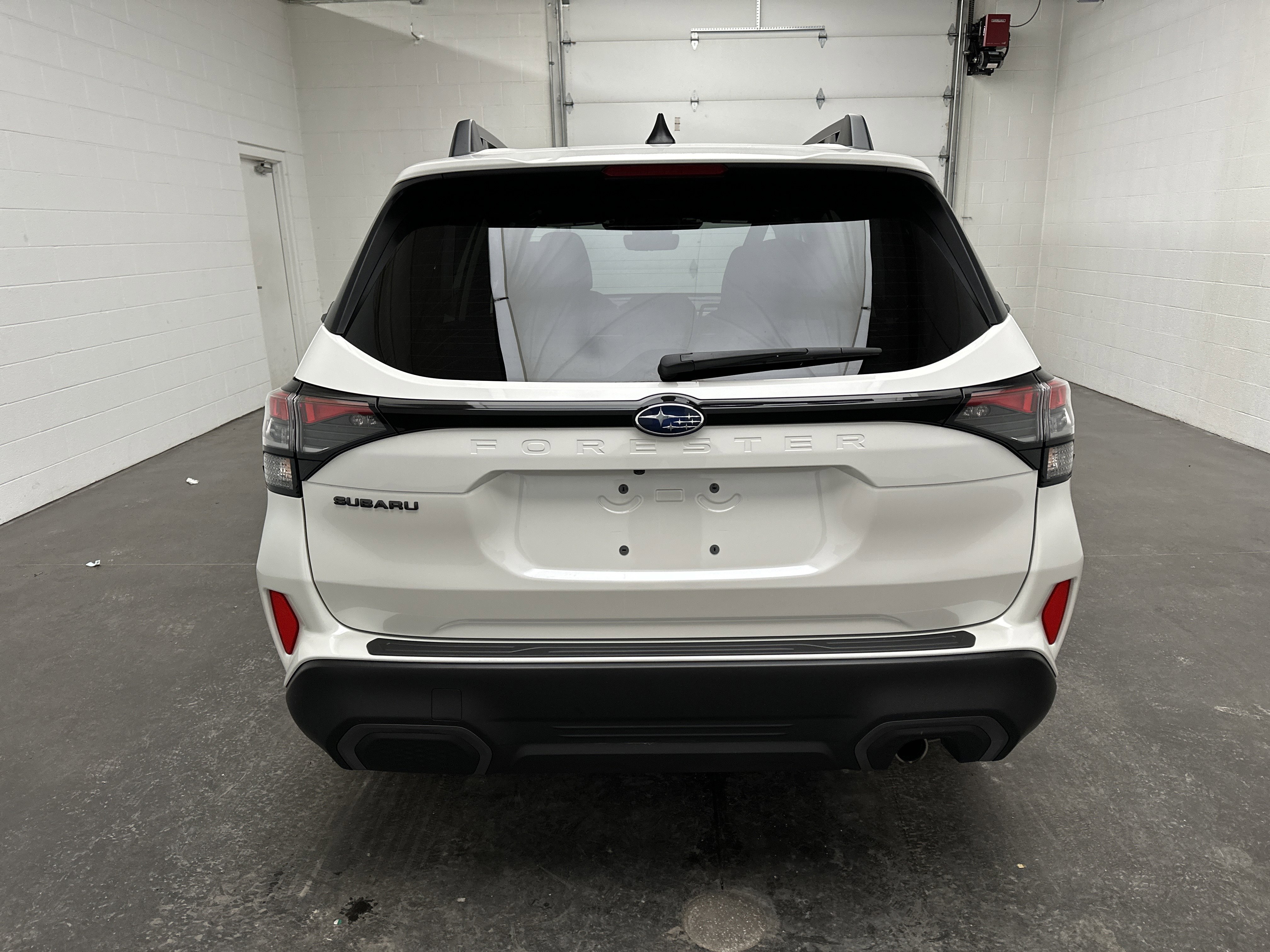 Used 2025 Subaru Forester Limited w/ Popular Package #2 image 8