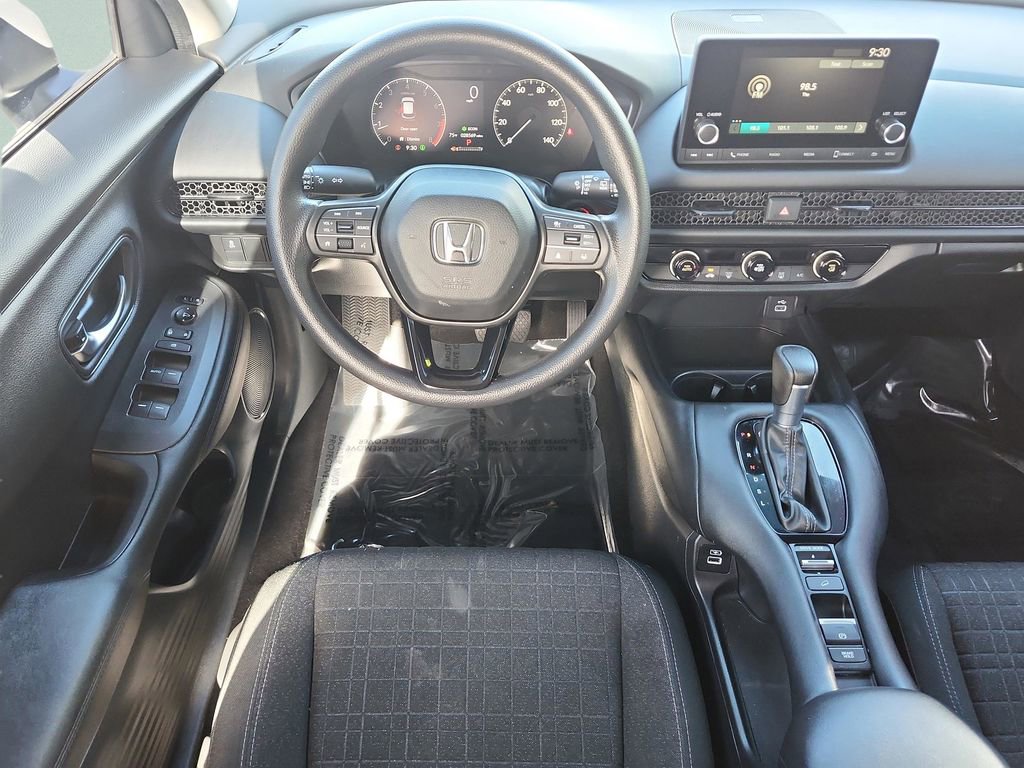 Used 2023 Honda HR-V LX image 17