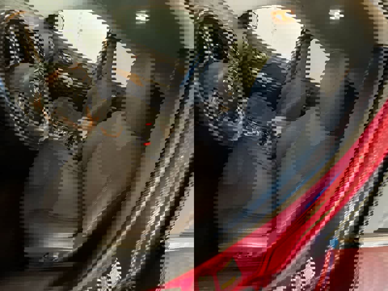 Used 2017 Jeep Cherokee Latitude w/ Safety/Convenience Group image 11