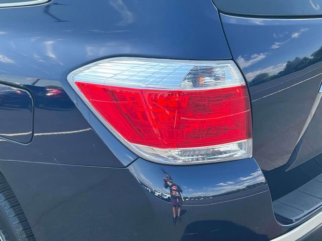 Used 2013 Toyota Highlander SE AWD/4WD image 9