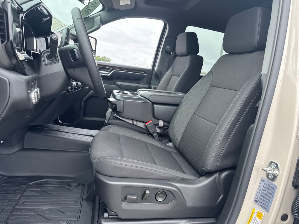 New 2026 GMC Sierra 2500 SLE w/ SLE Value Package; AWD/4WD image 15