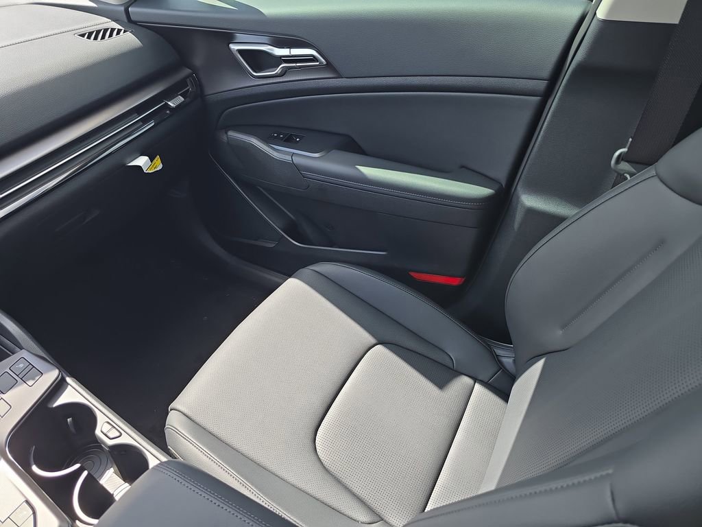New 2026 Kia Sportage EX image 16