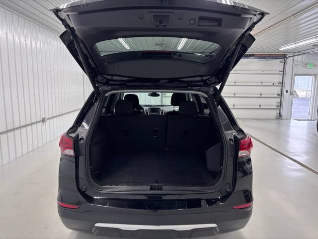 Used 2024 Chevrolet Equinox LT AWD/4WD image 5