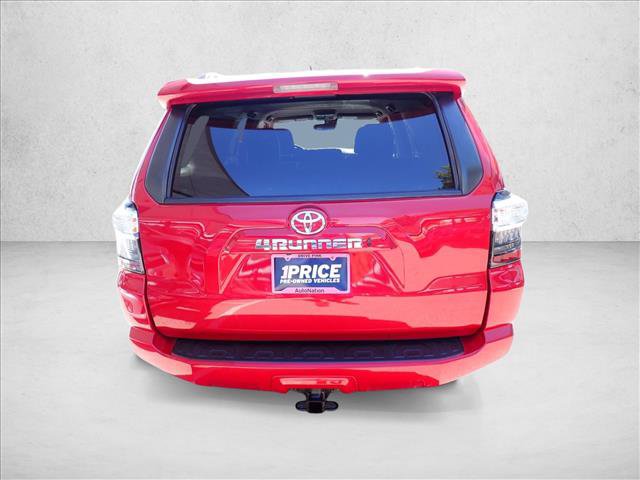 Certified 2022 Toyota 4Runner SR5 AWD/4WD image 3