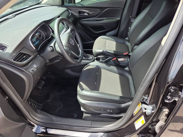 Certified 2021 Buick Encore Preferred w/ Safety Package FWD image 10