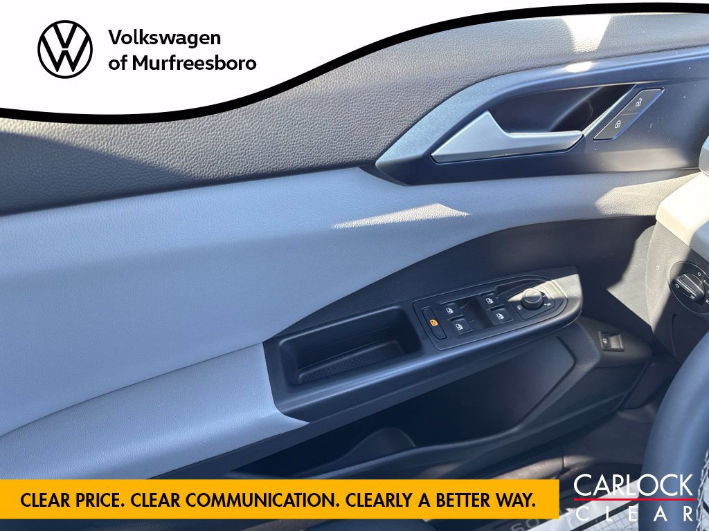 Certified 2023 Volkswagen Taos SE w/ Panoramic Sunroof Package FWD image 21