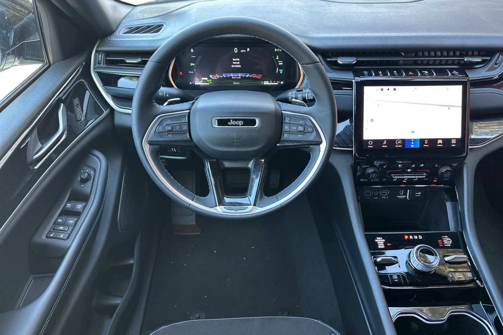 New 2023 Jeep Grand Cherokee Trailhawk AWD/4WD image 13