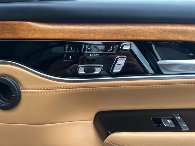 Used 2022 Jeep Grand Wagoneer Series III w/ Flexible Seating Group image 22