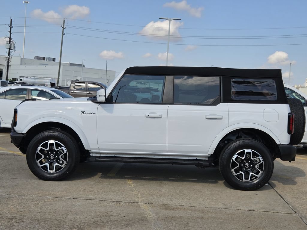 Used 2023 Ford Bronco Outer Banks AWD/4WD image 6