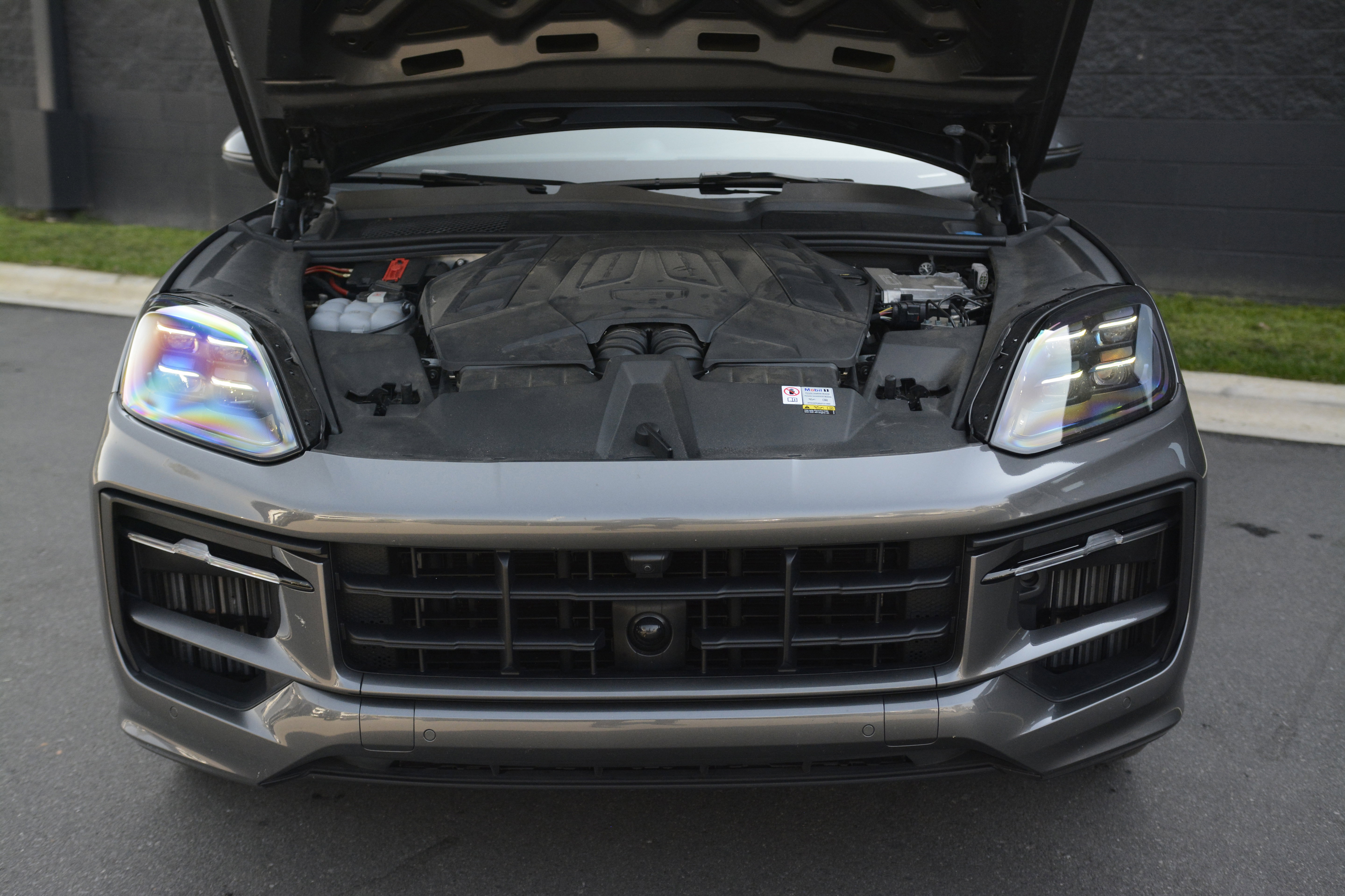 Certified 2024 Porsche Cayenne S AWD/4WD image 39