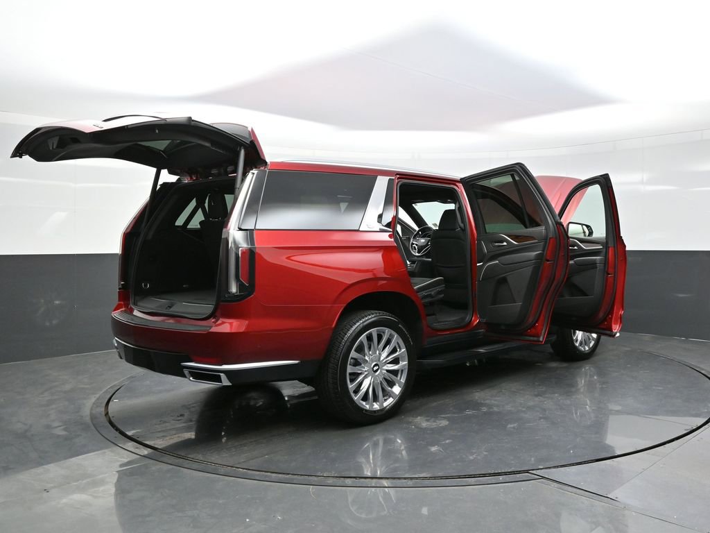 Certified 2024 Cadillac Escalade Premium Luxury image 40