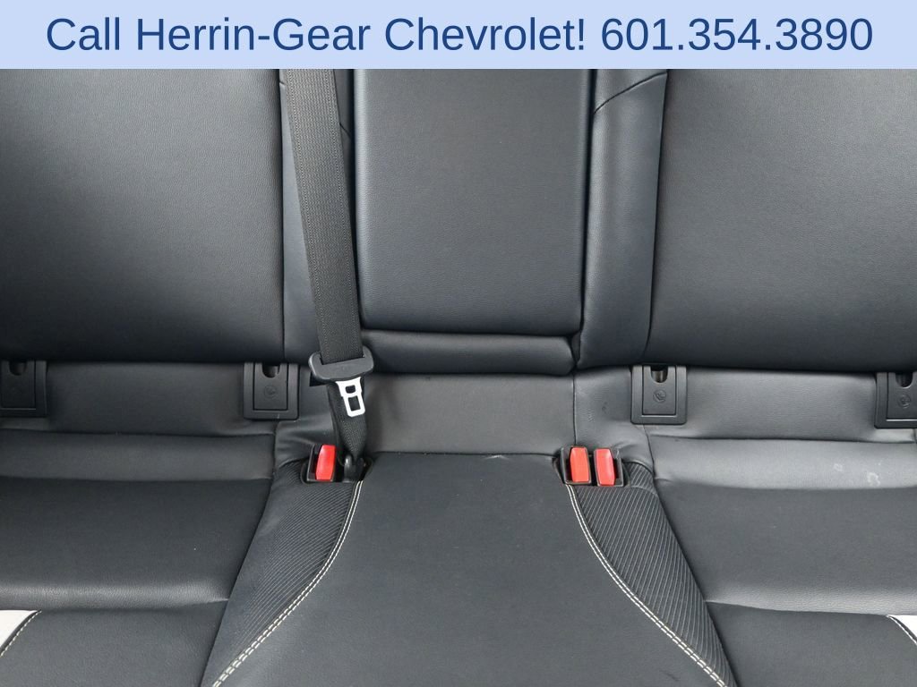 Used 2025 Toyota Camry SE image 27