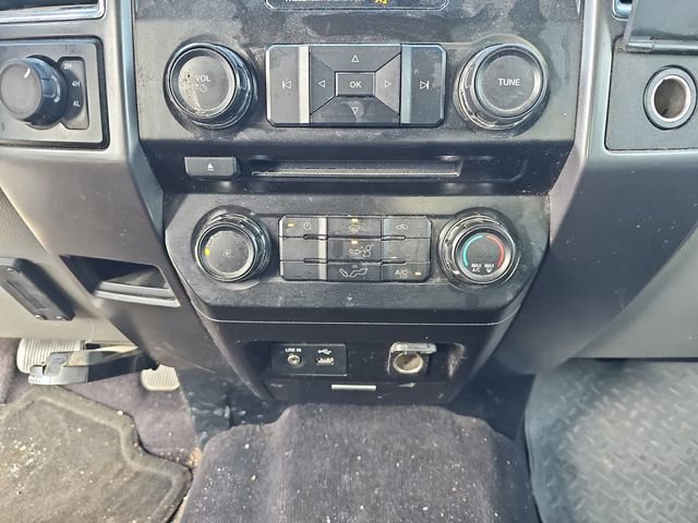 Used 2015 Ford F150 XLT w/ Trailer Tow Package image 21