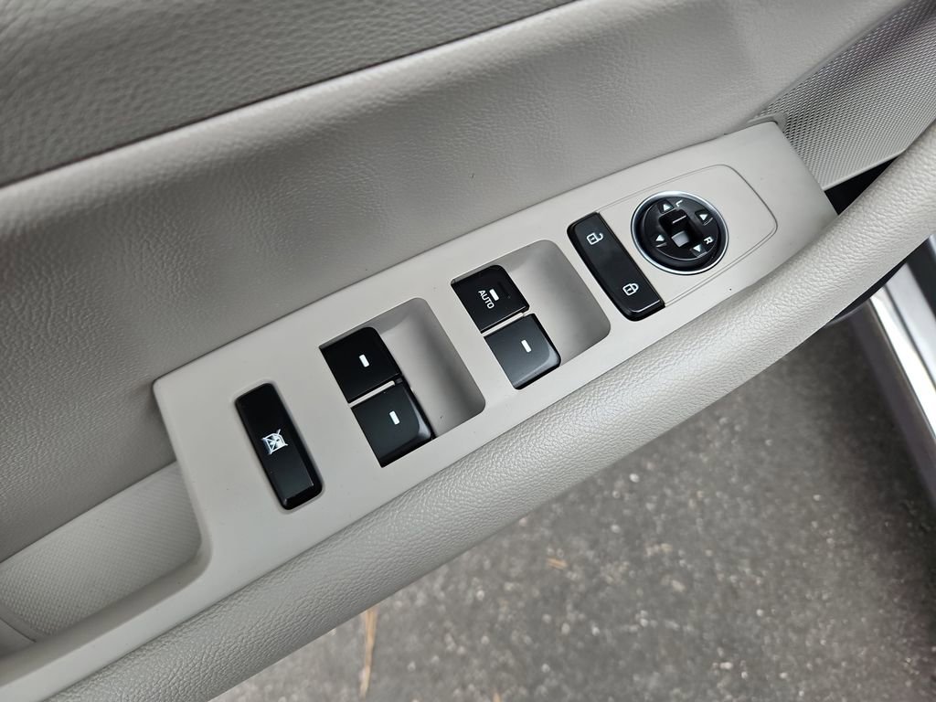 Used 2017 Hyundai Sonata SE image 23