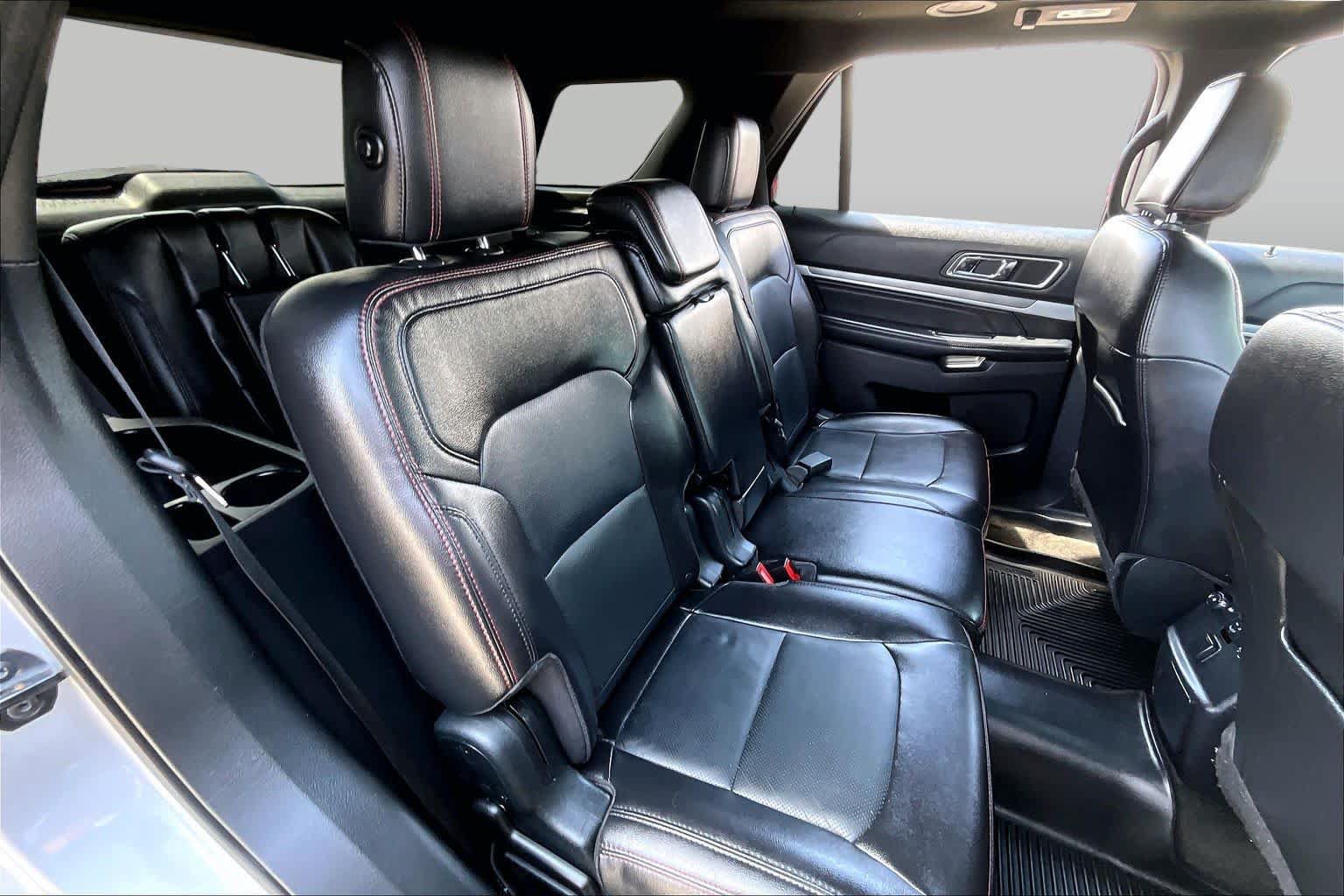 Used 2018 Ford Explorer Sport AWD/4WD image 20