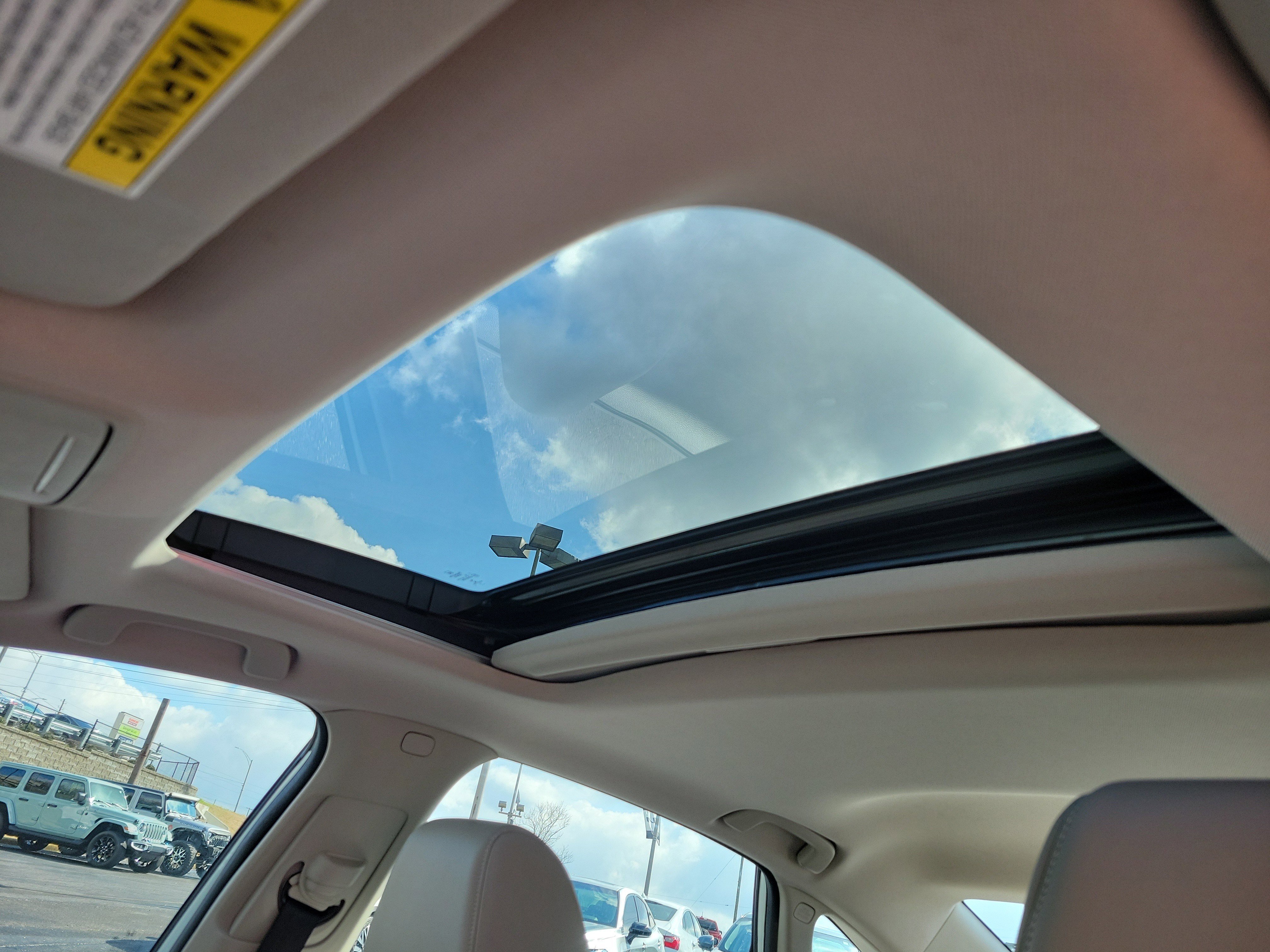 Used 2022 Honda Civic Touring image 3