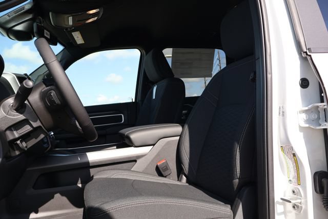 New 2025 RAM 2500 Tradesman AWD/4WD image 9