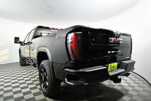 Used 2024 GMC Sierra 2500 AT4 w/ AT4 Premium Plus Package image 13