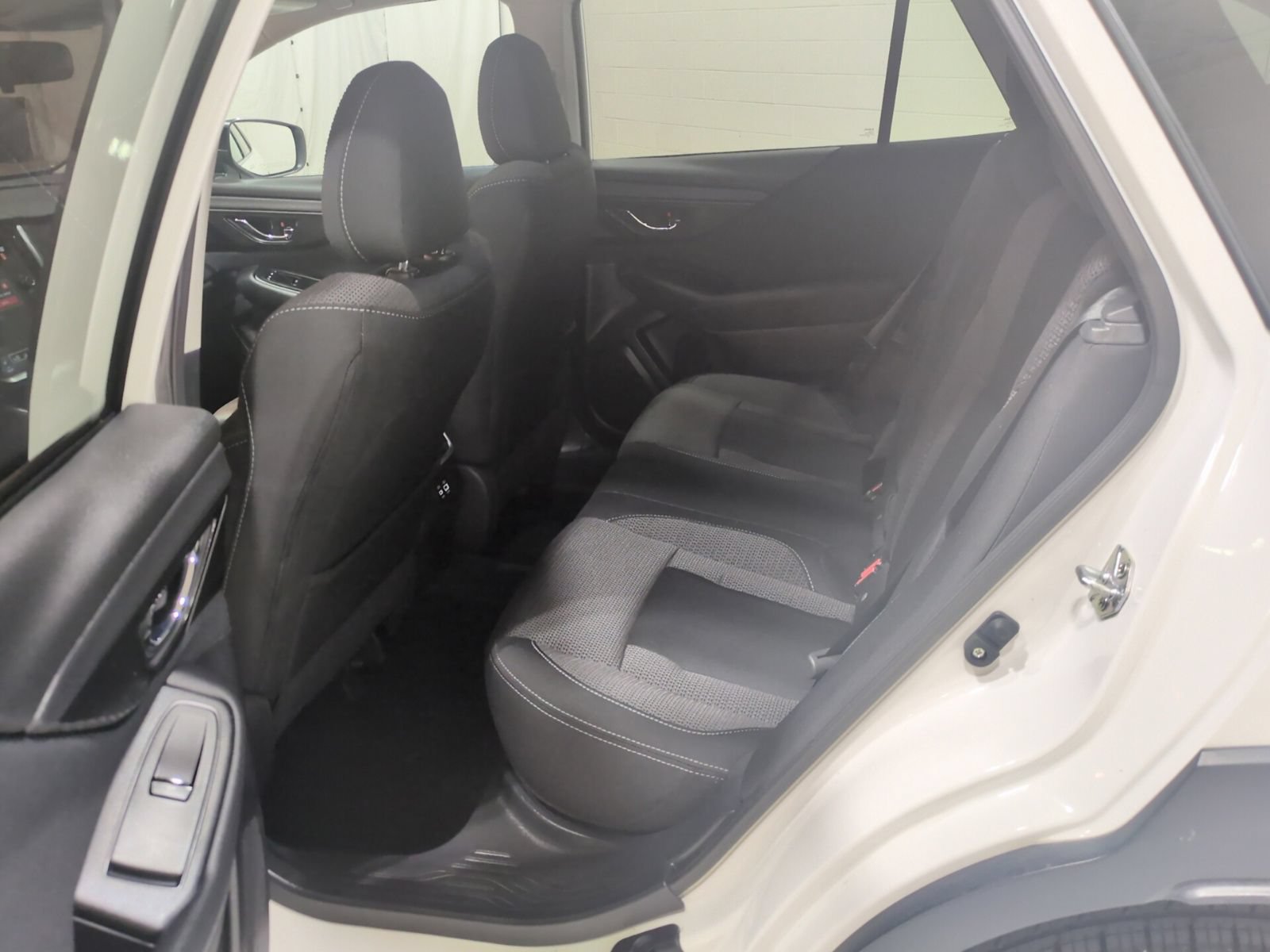 Certified 2024 Subaru Outback Premium AWD/4WD image 14
