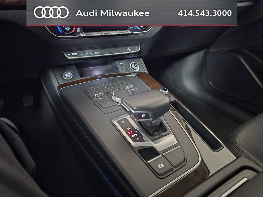 Used 2019 Audi Q5 2.0T Premium w/ Convenience Package AWD/4WD image 26