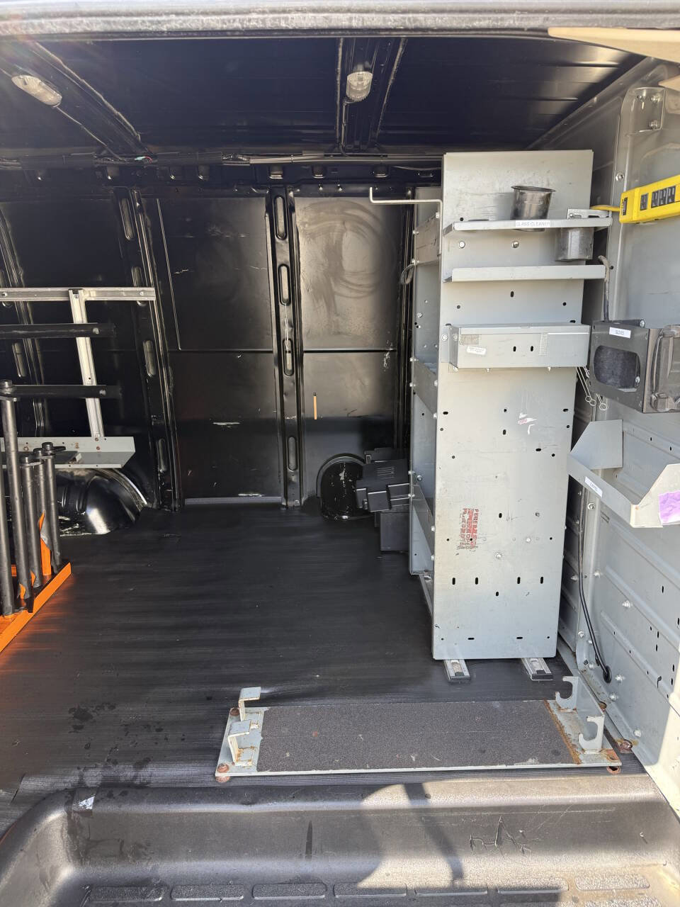 Used 2018 Chevrolet Express 2500 w/ Driver Convenience Package image 15