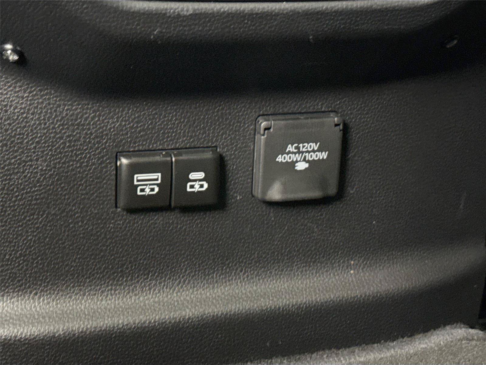 Certified 2025 Toyota Sequoia Platinum AWD/4WD image 42