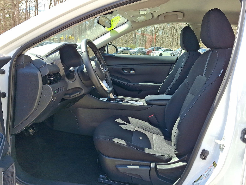 Used 2024 Nissan Sentra SV w/ All-Weather Package FWD image 11