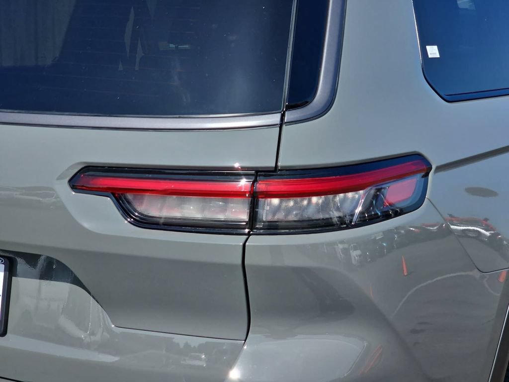 New 2027 Jeep Grand Cherokee L 4WD image 42