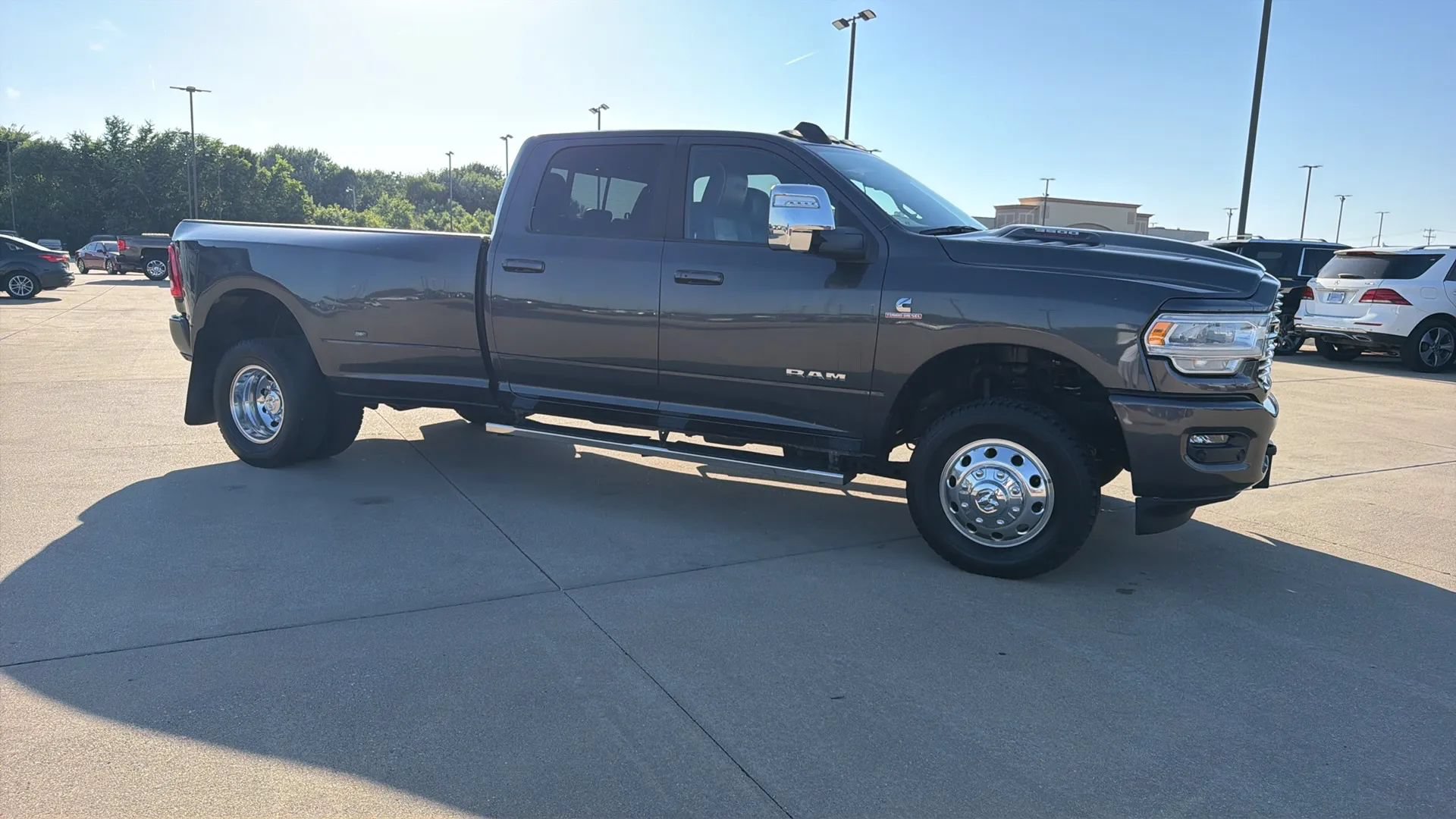 Used 2023 RAM 3500 Laramie AWD/4WD image 31