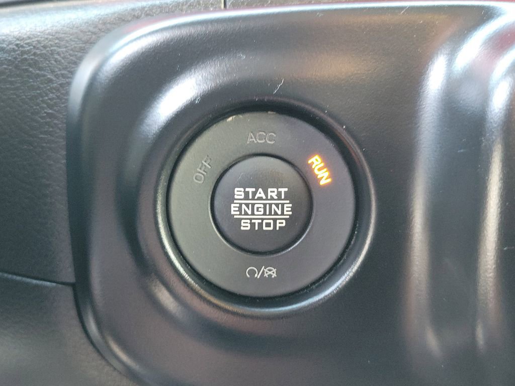 Certified 2022 Jeep Gladiator Rubicon w/ Cold Weather Group image 12