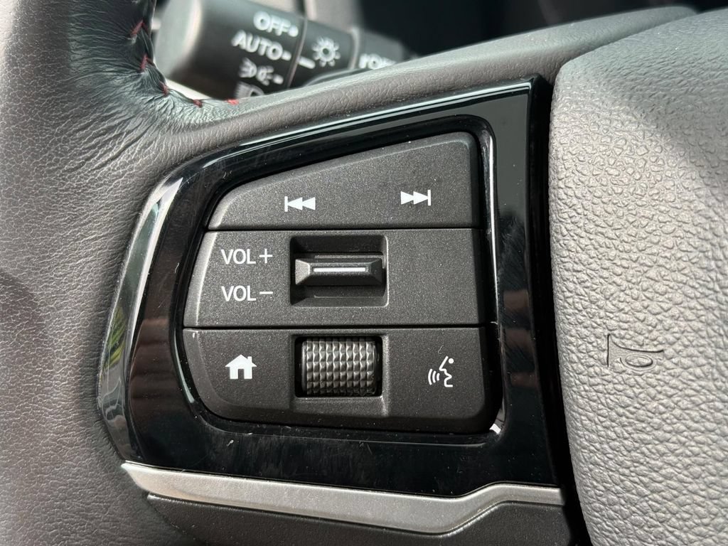 Used 2025 Honda Odyssey Sport-L image 16