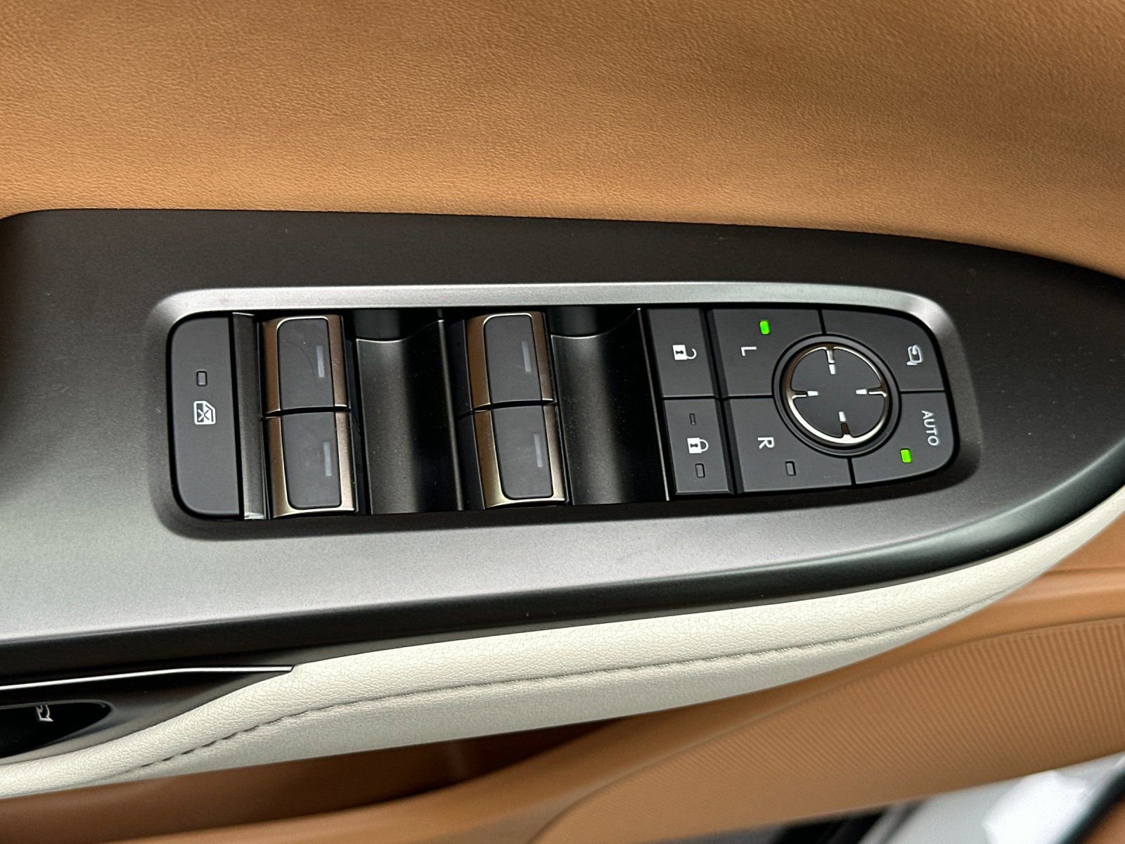 Used 2026 Lexus RZ 350e 2WD image 12