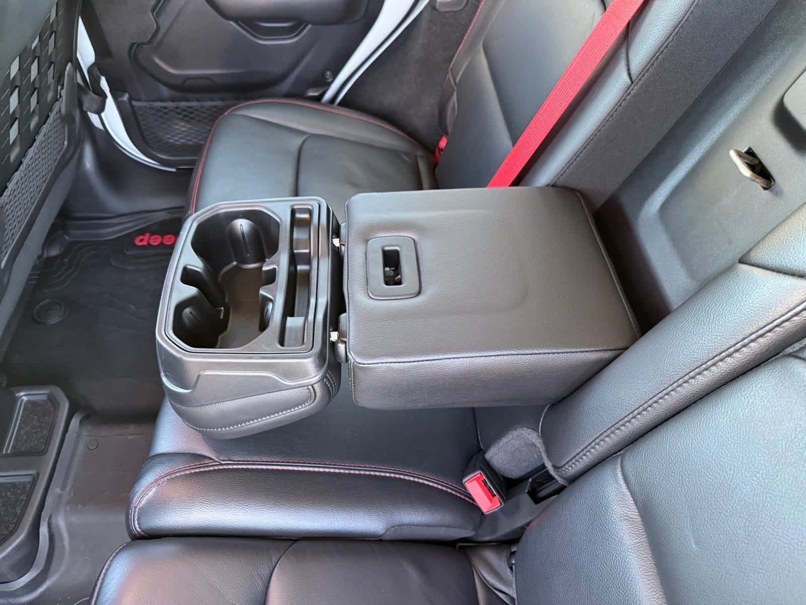 Used 2020 Jeep Wrangler Unlimited Rubicon w/ Quick Order Package 28Y Recon image 28