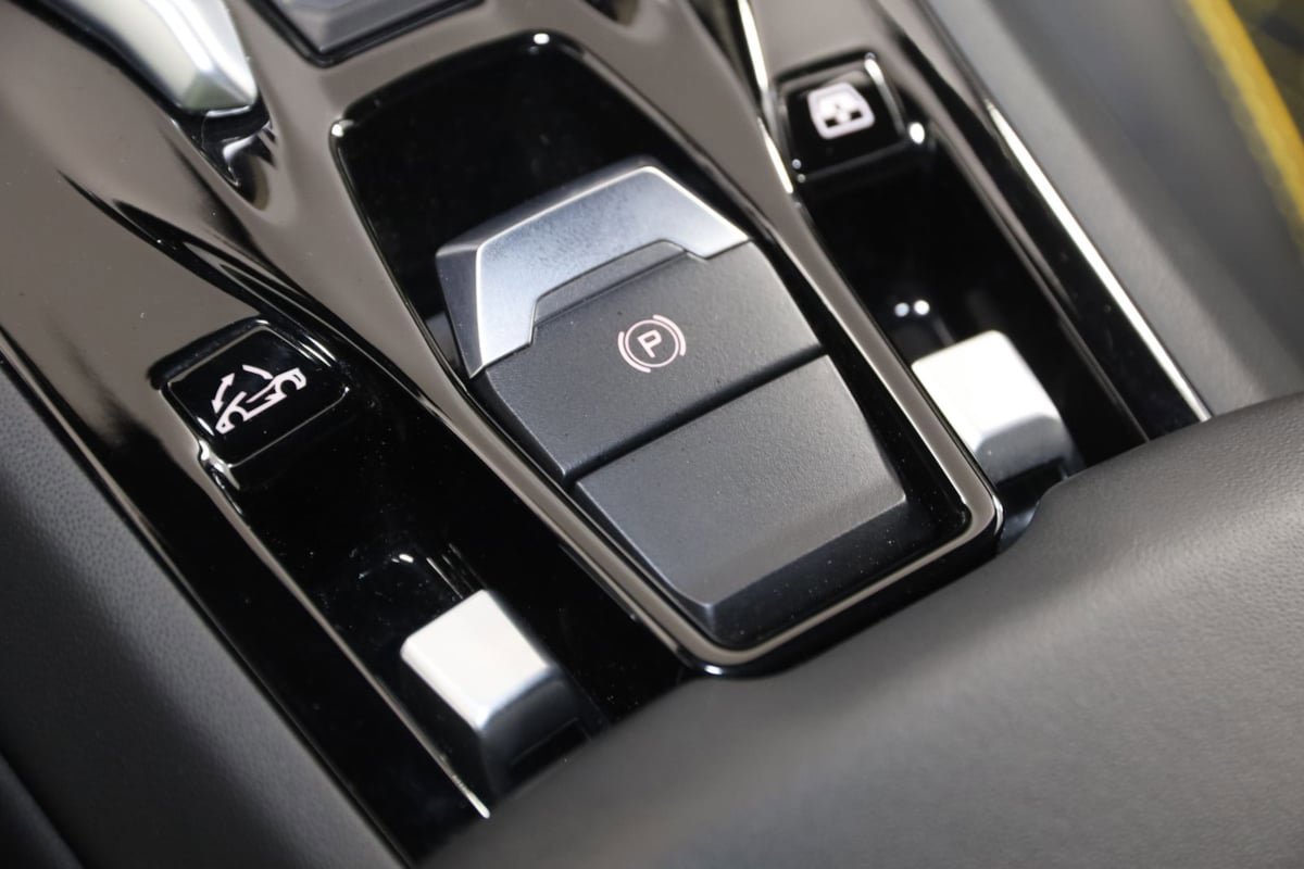 Used 2023 Lamborghini Huracan EVO image 60