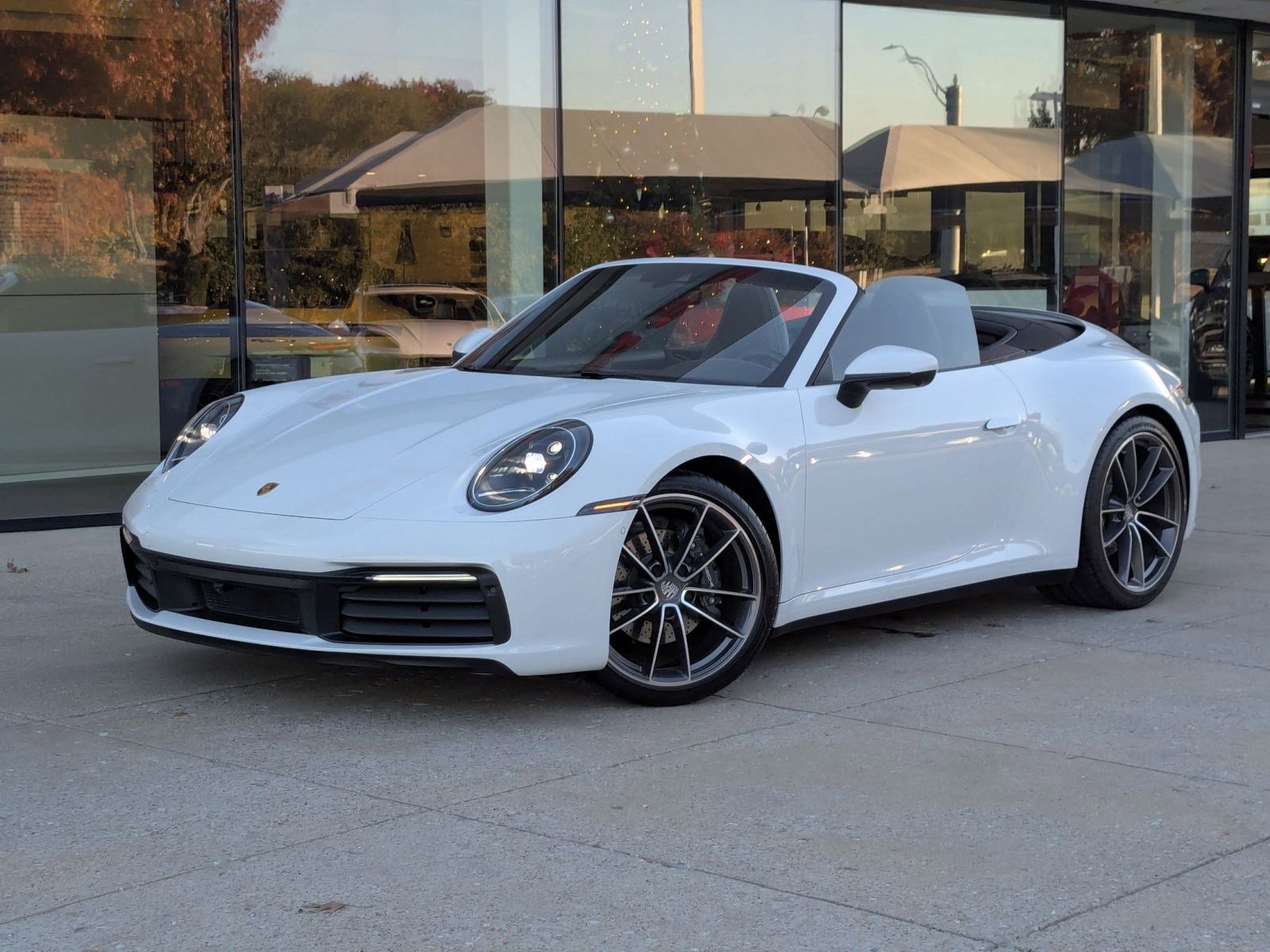 Used 2024 Porsche 911 Carrera image 13