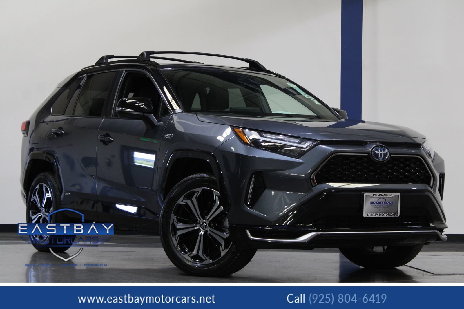 Used 2022 Toyota RAV4 XSE AWD/4WD image 1