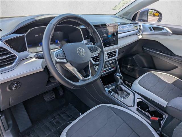Used 2026 Volkswagen Taos SE FWD image 12