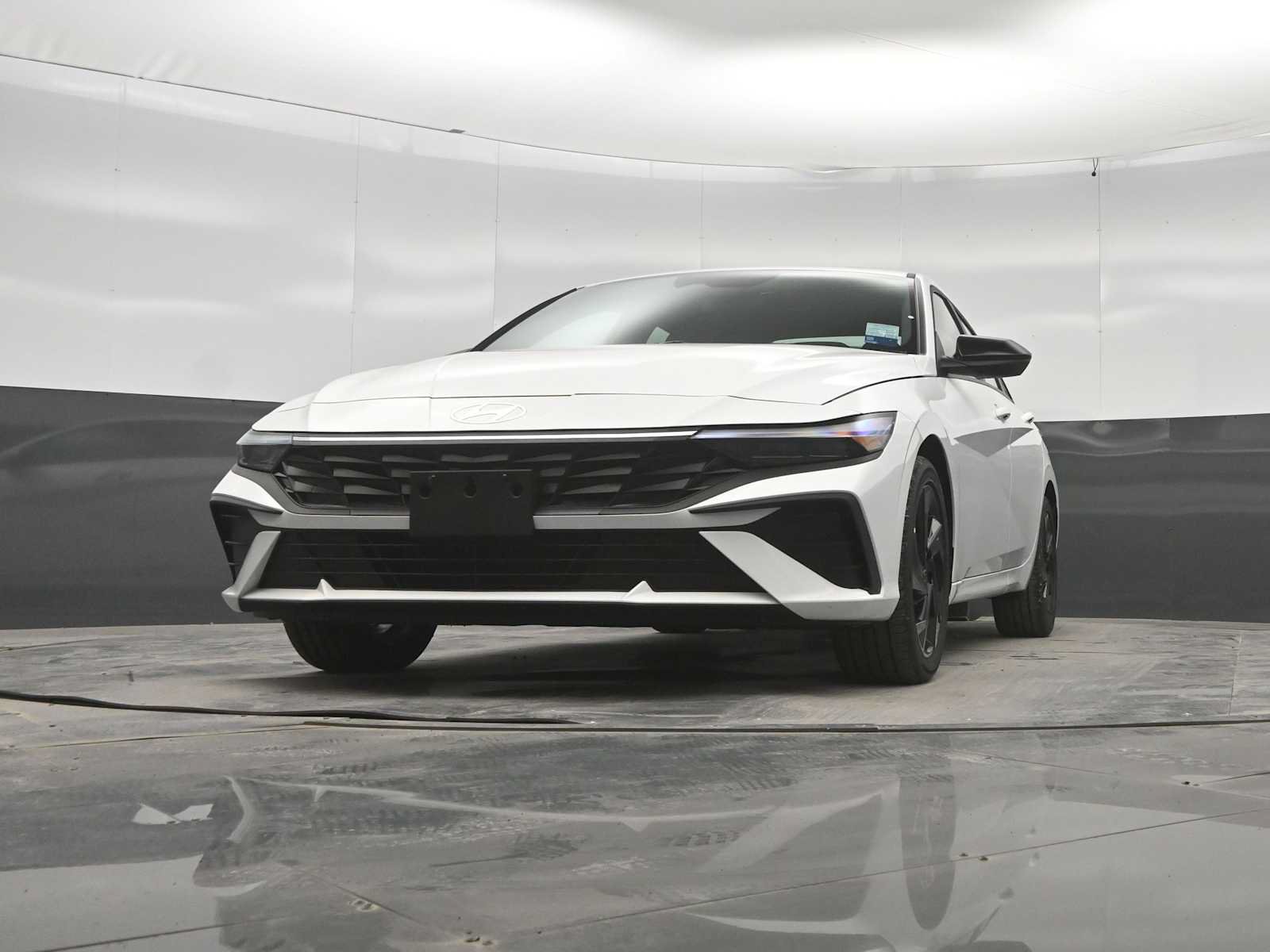 New 2026 Hyundai Elantra SEL Sport FWD image 39