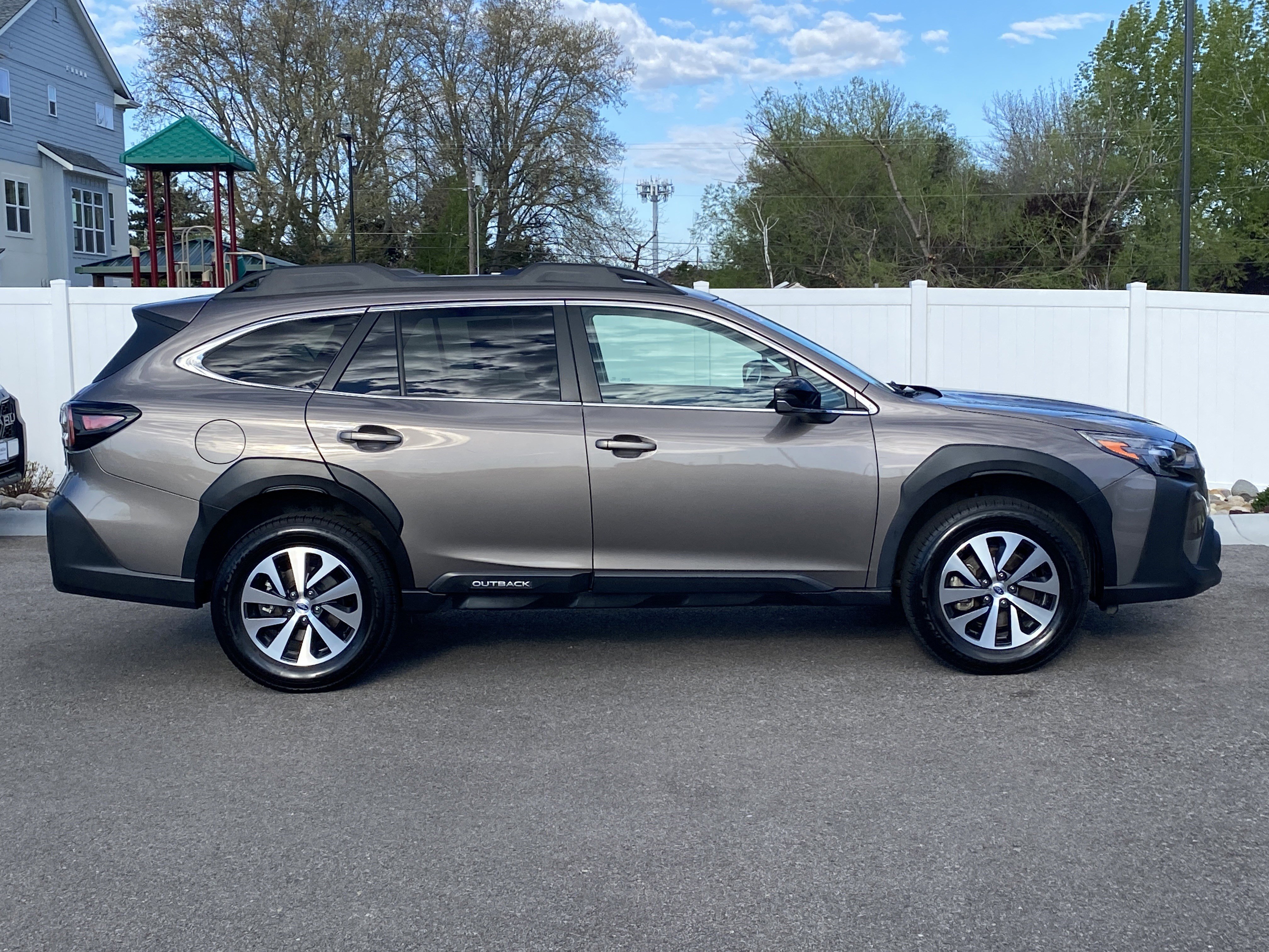 Certified 2024 Subaru Outback Premium image 7