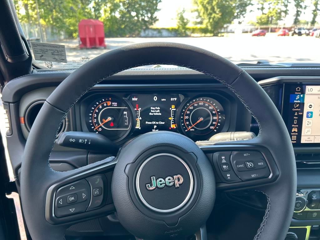 New 2025 Jeep Gladiator Mojave image 15