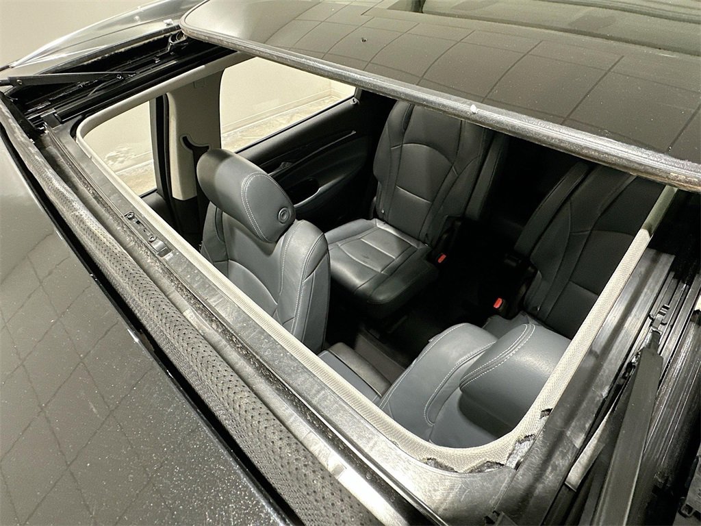 Used 2021 Buick Enclave Premium w/ Sun and Sites Package image 23