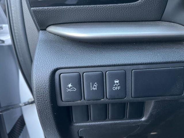 Used 2024 Mitsubishi Eclipse Cross LE image 26